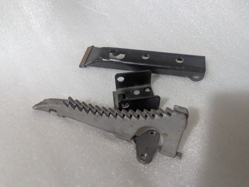 Parts Lot AS SHOWN Lazy Boy Recliner Pawl Rachet [Teeth A+!] Gear Holder Bracket